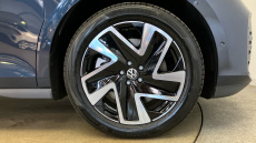 Volkswagen ID. Buzz 210kW Style Pro 86kWh 5dr LWB Auto [7St/Design+] Electric Estate